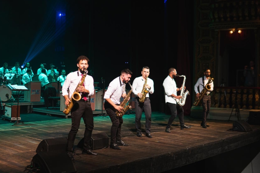 Amazônia Jazz Band apresenta ‘Em Noite Latina’ no Theatro da Paz e Usina da Paz Marituba