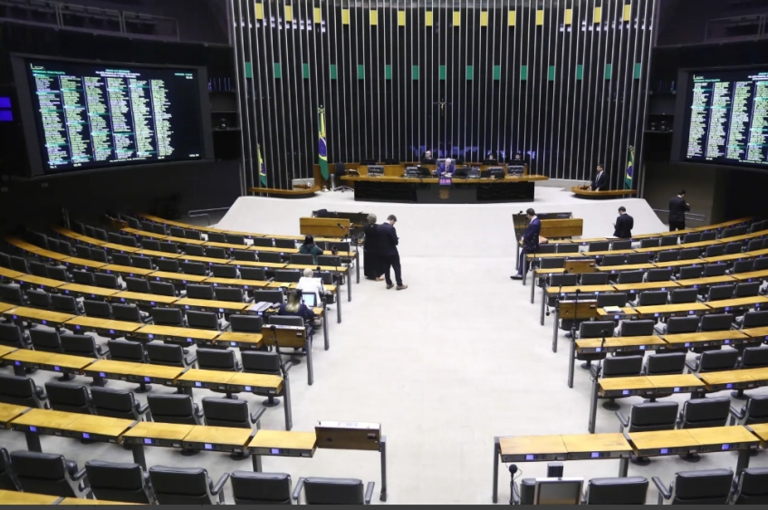 Câmara instala comissão do IR nesta terça-feira