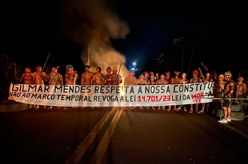 Povo Munduruku volta a bloquear BR-163 em protesto contra Marco Temporal