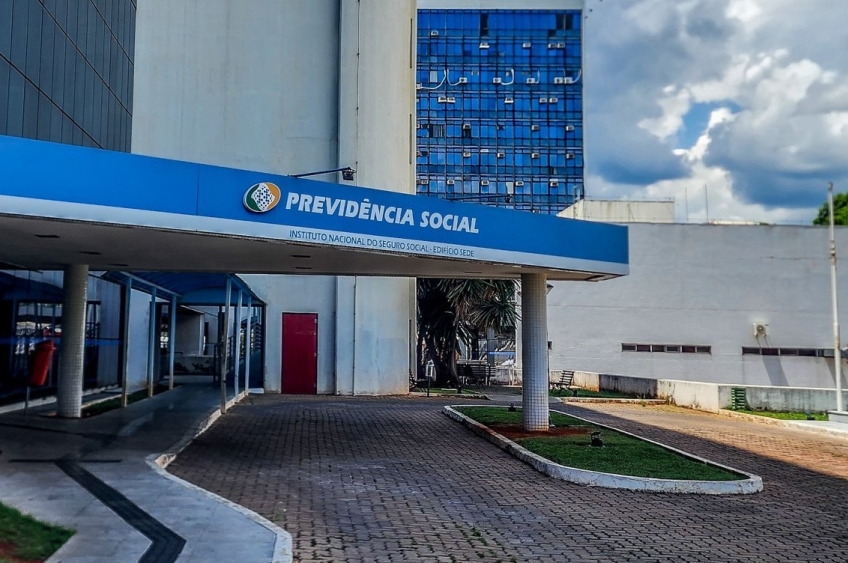 Testemunha acusa Conafer de forjar assinaturas para aplicar descontos indevidos em aposentados