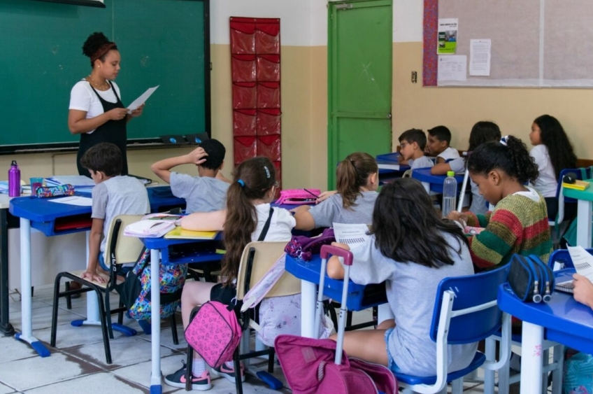 Lei Maria da Penha entra nos currículos escolares com novas regras de prevenção à violência