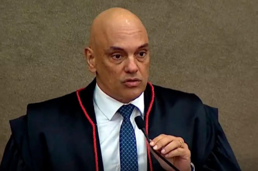 Moraes nega pedido de defesa de Bolsonaro  