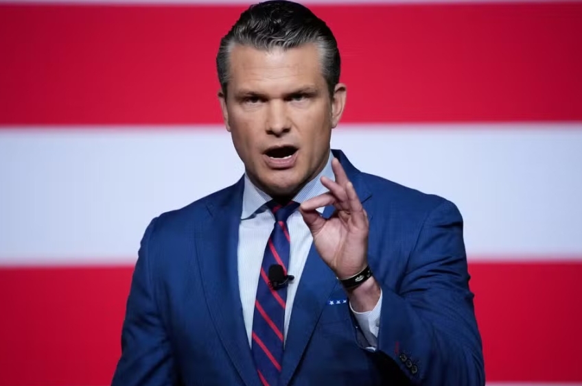 Secretário de Defesa dos Estados Unidos critica generais e culpa diversidade