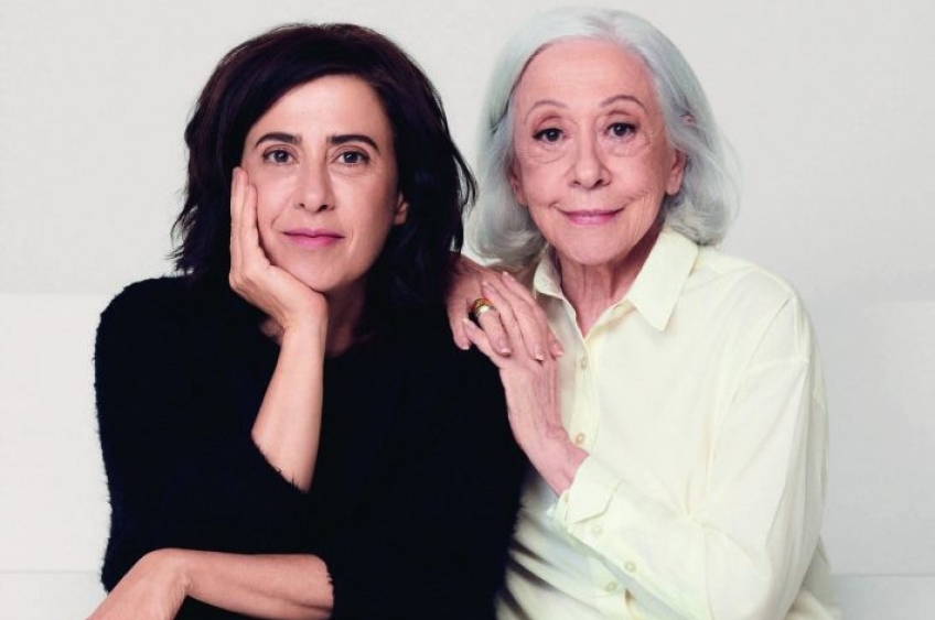 Fernanda Torres é indicada ao Globo de Ouro e recebe homenagem de Fernanda Montenegro