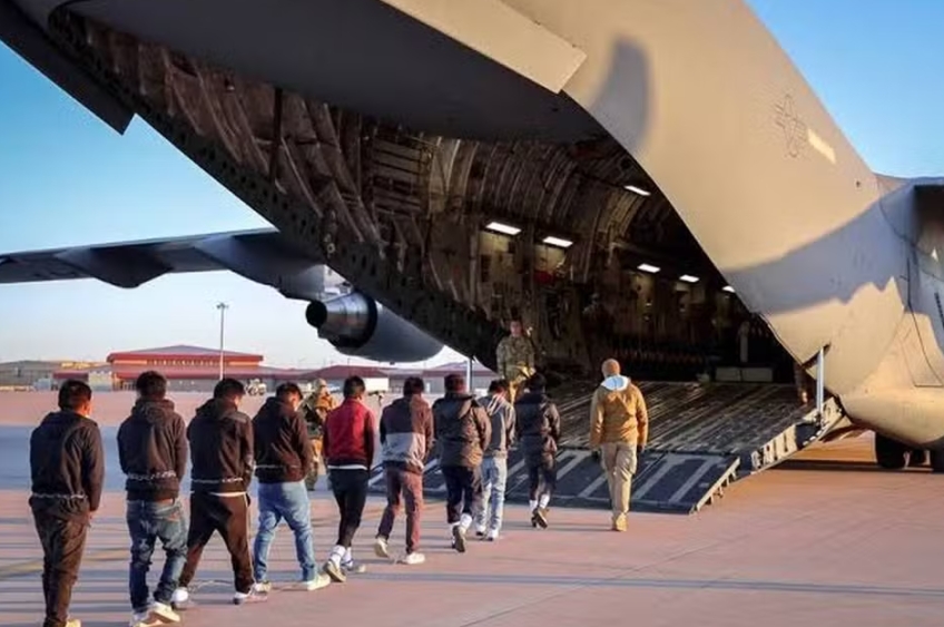 Segundo voo com brasileiros deportados dos EUA chega a Fortaleza nesta sexta-feira, 07
