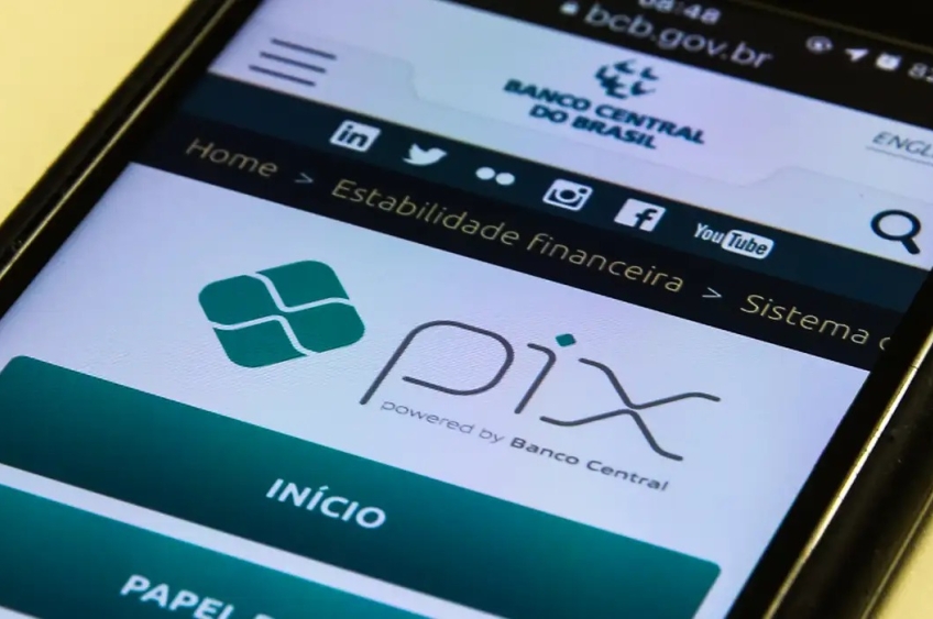 Estudo revela que 60% dos brasileiros usaram o Pix ao menos uma vez por mês em 2024