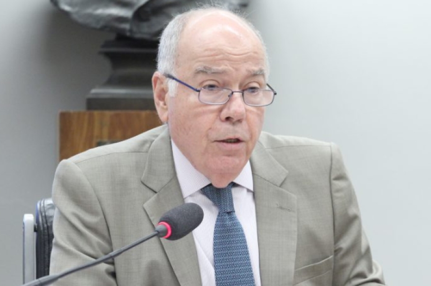Novo consegue aprovar convocação de ministros das Relações Exteriores e da Justiça para explicar asilo concedido a peruana